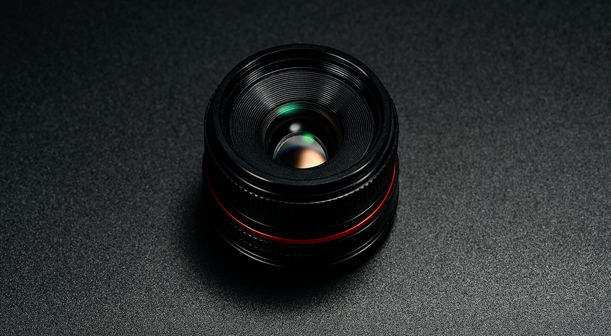 33MMF1.6-1190x655-2.gif